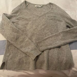 vineyard vines cashmere sweater